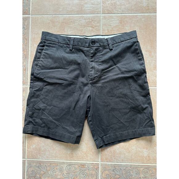 Banana Republic Aiden Short 9 solid rock Grey Men size 32‎ - Picture 1 of 7